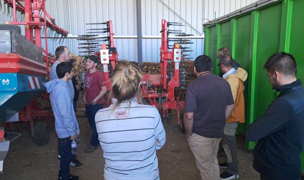 Des agriculteurs chiliens en visite dans le Lauragais